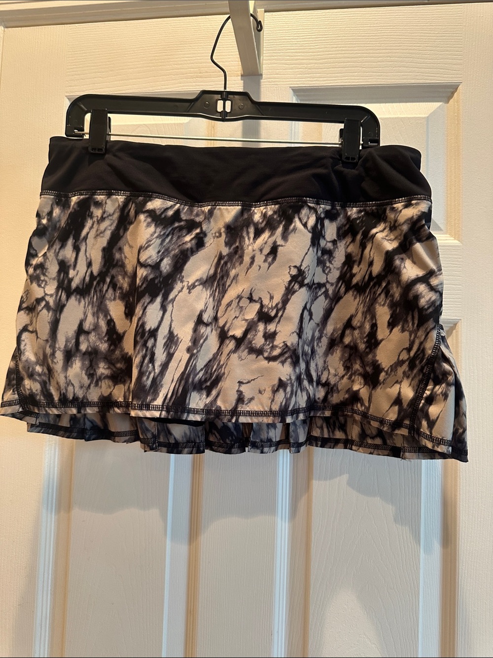 lululemon athletica Black and White:granite Marble Print A-Line Skirt